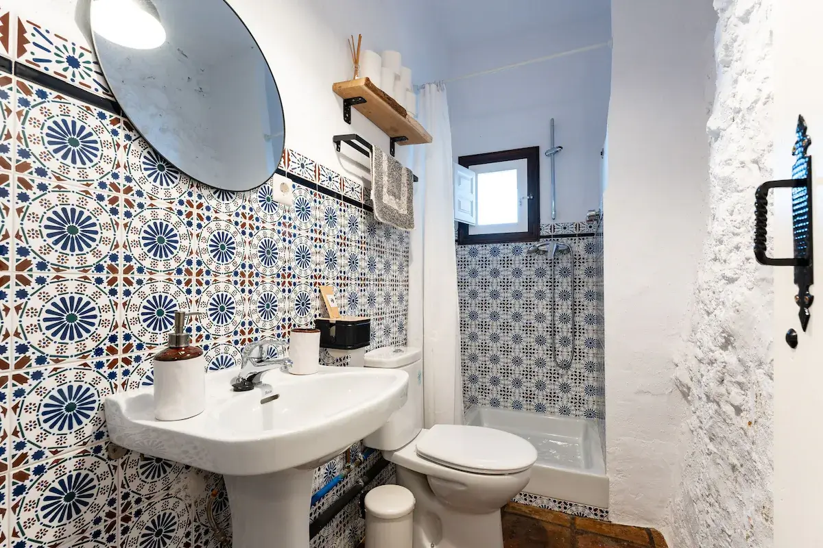 Get Wildly Free Spain retreat Mijas Pueblo apartment