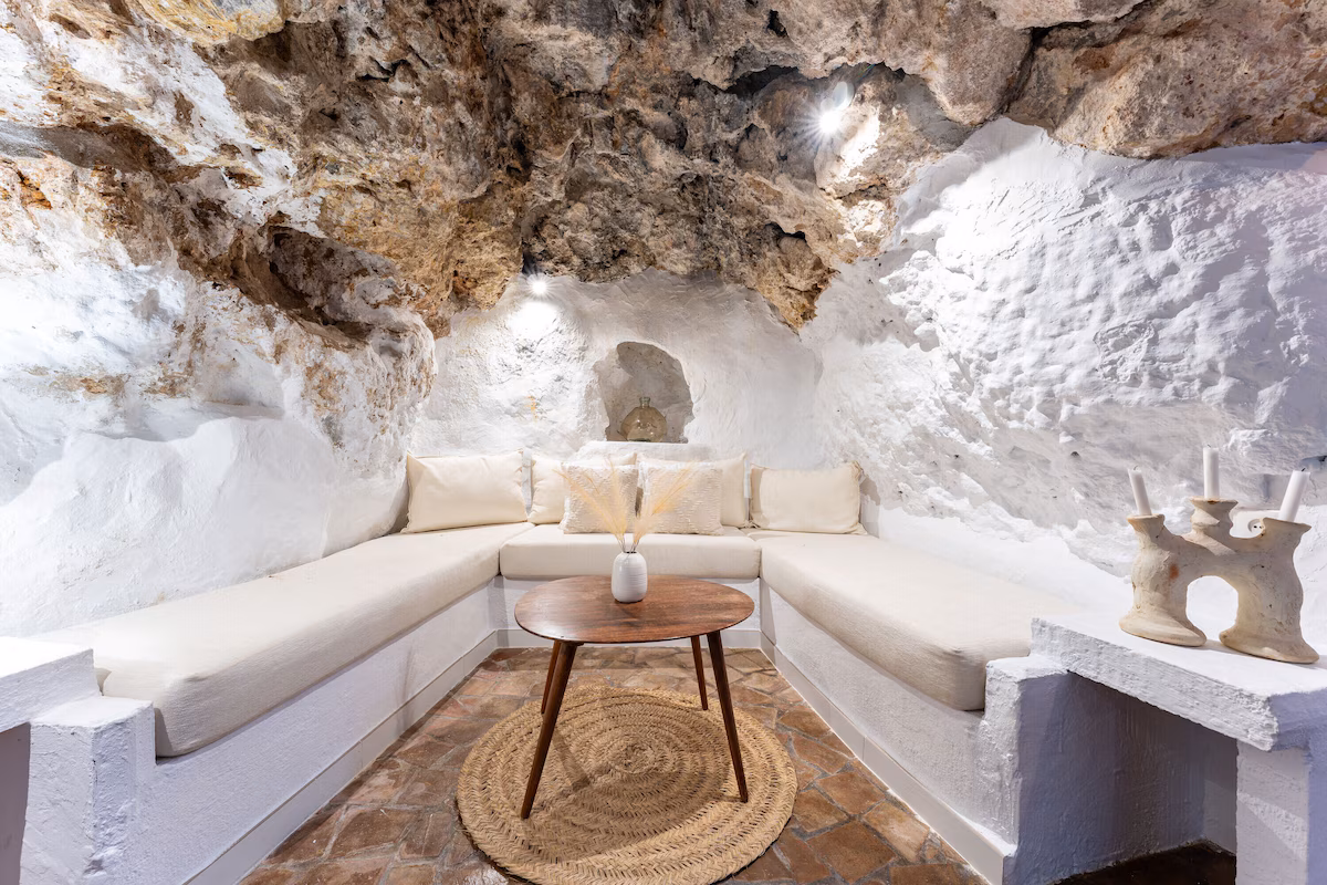 Get Wildly Free Spain retreat Mijas Pueblo apartment